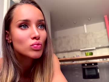 webcam girl tqla live cam image #6863187