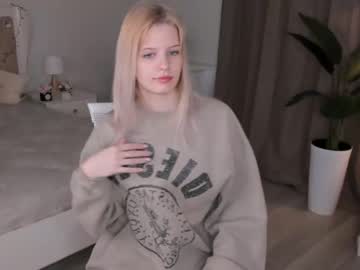 webcam girl itsagoodtimeformagic live cam image #7999530