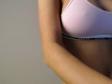 webcam girl trixie_taylor live cam image #8207898