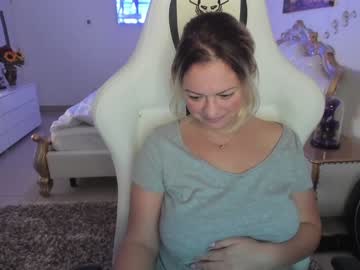 webcam girl kiradivine live cam image #557665