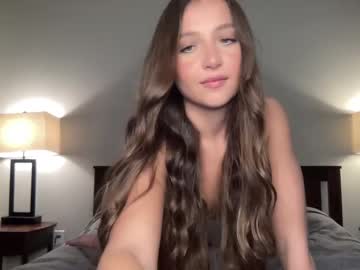 webcam girl starlit_night live cam image #6993228