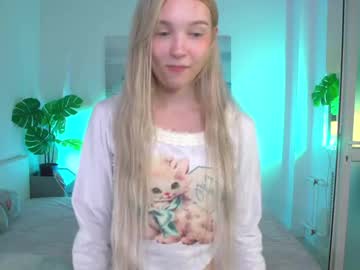 webcam girl tiny_flame live cam image #9626130