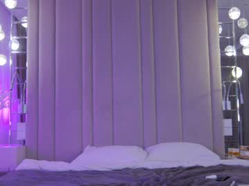 webcam girl krissone live cam image #3402151