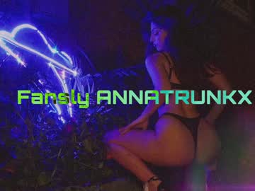 webcam girl two_trunkx live cam image #10816685