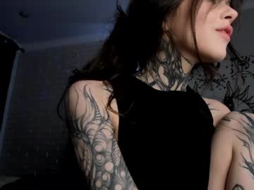 webcam girl uwu_eva live cam image #12742638
