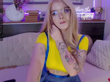 webcam girl ginger_pie live cam image #12054079