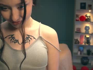 webcam girl ella_knockers live cam image #1586416