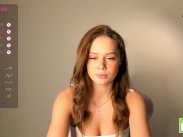 webcam girl brittcubitt live cam image #8911324