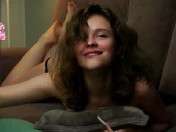 webcam girl a_whole_eternity live cam image #10005529