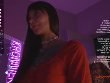 webcam girl kronniekray live cam image #8887471