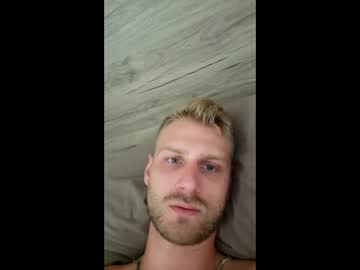 webcam man nippllecken live cam image #7542151