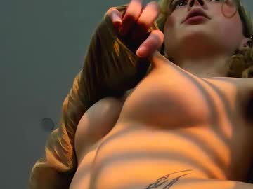 webcam girl little_anitta live cam image #11931909