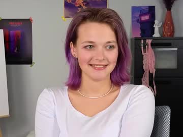 webcam girl new_purple live cam image #12153006
