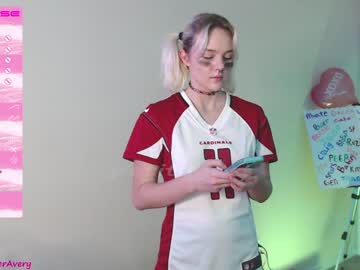 webcam girl petitebrat live cam image #5029279