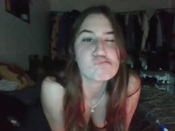 webcam girl justmeandmypeach live cam image #3561110