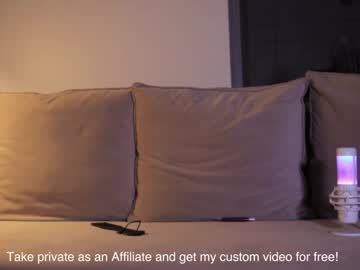 webcam girl ella_twinkle live cam image #9986190