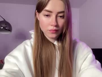 webcam girl strawberryjamx live cam image #4551804