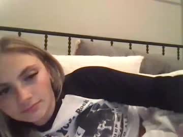 webcam girl daisyparkerxo live cam image #7586812