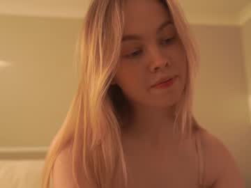 webcam girl bibi_it_is live cam image #12123104