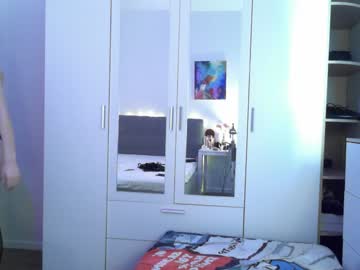webcam couple peachcreamcouple live cam image #2532836