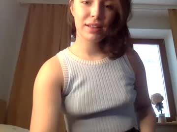 webcam girl cats_and_coffee live cam image #9845047