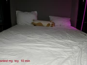 webcam girl carolinaherera live cam image #11113231
