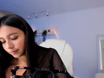 webcam girl ashley_jones9 live cam image #9162330