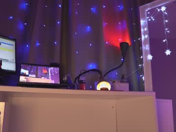 webcam girl kronniekray live cam image #9994729