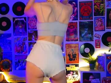 webcam girl angellamelia live cam image #4007992