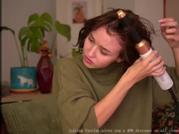 webcam girl diruriru live cam image #11093792