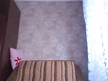 webcam girl incrediblyomelia live cam image #3561120