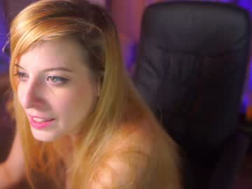 webcam girl juicyandthepussyblvd live cam image #3884880