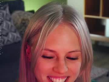 webcam girl audreycarvin live cam image #10486266