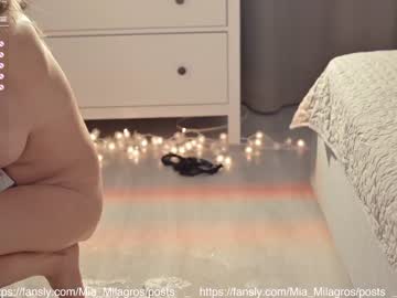 webcam girl mia_milagros live cam image #3680996