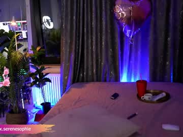 webcam girl serene_sophiex live cam image #10872310