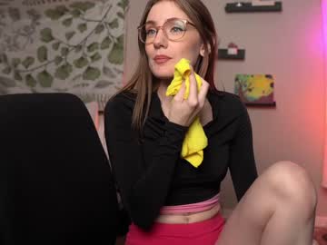 webcam girl emma_ruby live cam image #6883380