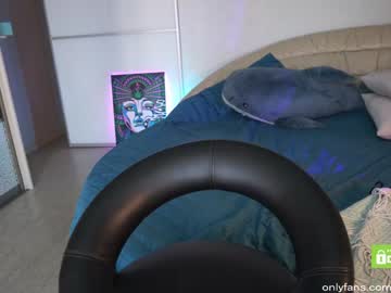 webcam girl pussy__money__weed live cam image #417230
