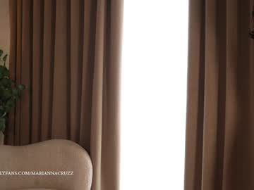 webcam girl mariannacruzz live cam image #12315003