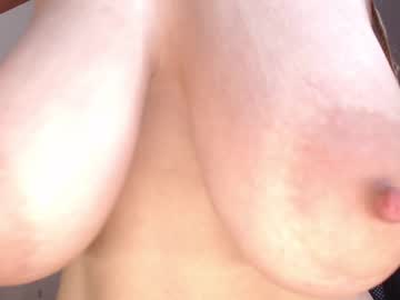 webcam girl incrediblyomelia live cam image #9510954