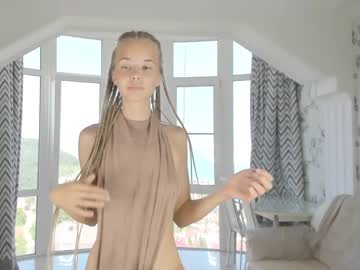 webcam girl infinite_reality live cam image #3022701