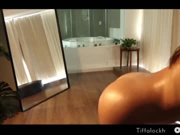 webcam girl tifalock_ live cam image #2537647