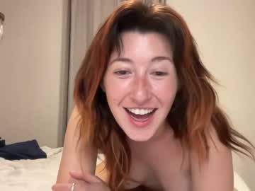 webcam girl sluttylilsister live cam image #7471991