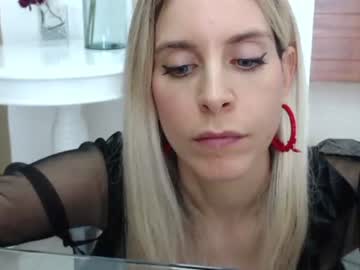 webcam girl tiffany925 live cam image #2135730