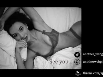 webcam girl _mariarty_ live cam image #12439425