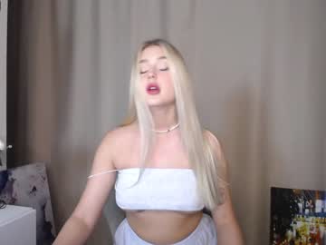 webcam girl cute18cute live cam image #6326394