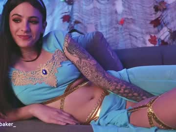 webcam girl gia_baker live cam image #541409