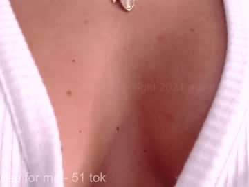 webcam girl sweetboobss1 live cam image #8686974