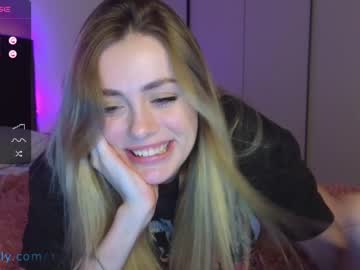 webcam girl sky_magic live cam image #8309831