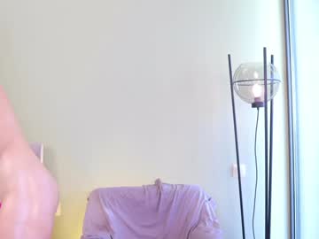 webcam girl emilyfinne live cam image #10136555