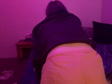 webcam couple lovely_nights060501 live cam image #1931046